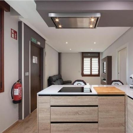 A Tan Solo 800 Metros De San Mames Apartment Bilbao Exterior photo
